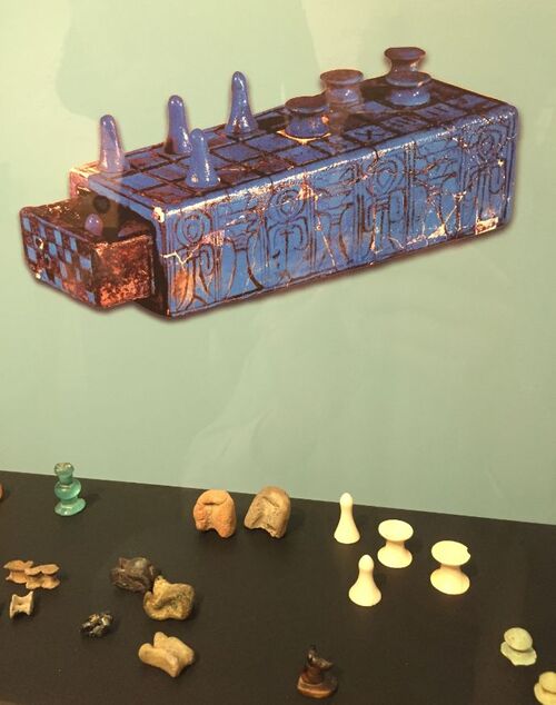 Senet aus Ägypten, 3000 v. Chr.